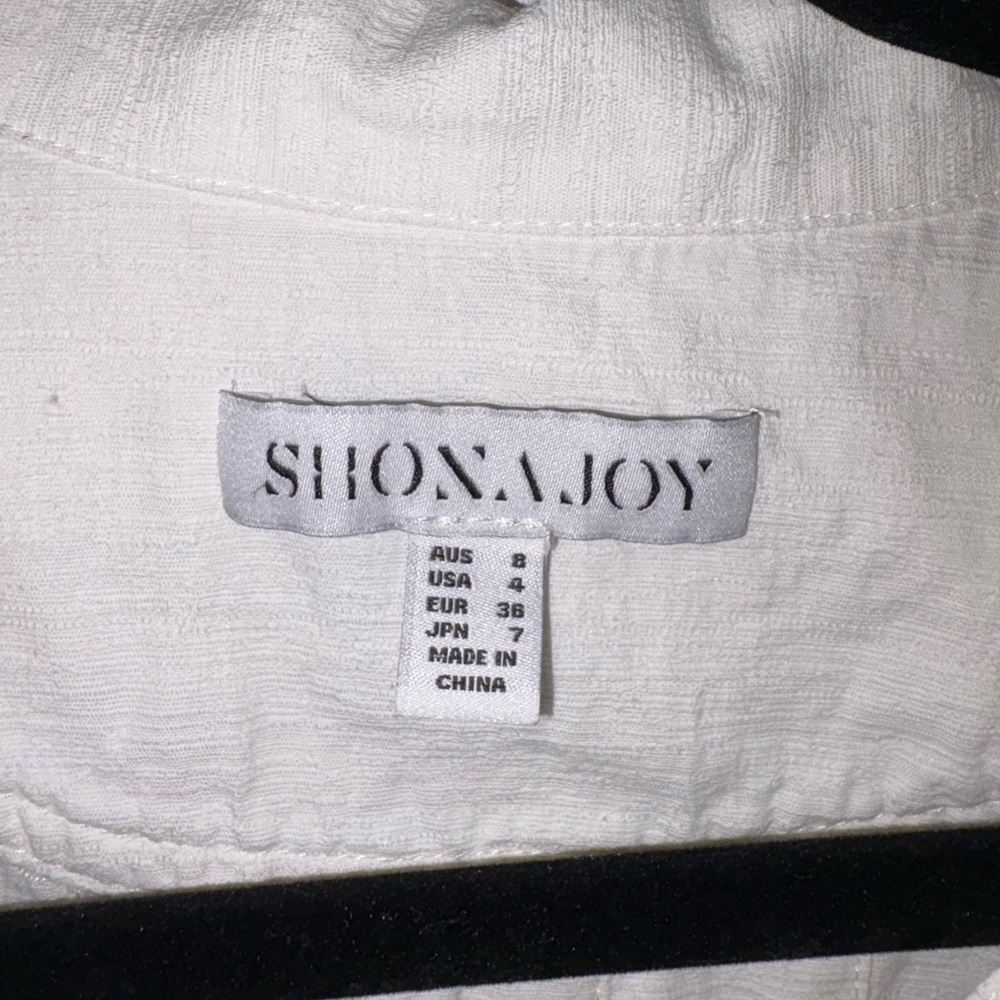 Shona Joy Birdie Scallop Cropped Shirt - Picture 6 of 7